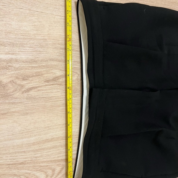 Aritzia Black Women's trousers - Picture 4 of 7